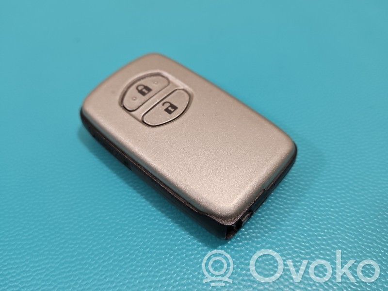 Toyota Land Cruiser (J200) Kit cu ECU motor și set închidere uși 