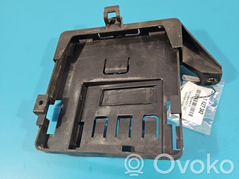 Opel Insignia B Alte piese compartiment motor
