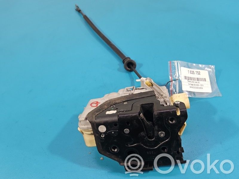 Volkswagen PASSAT B6 Zamek drzwi przednich 