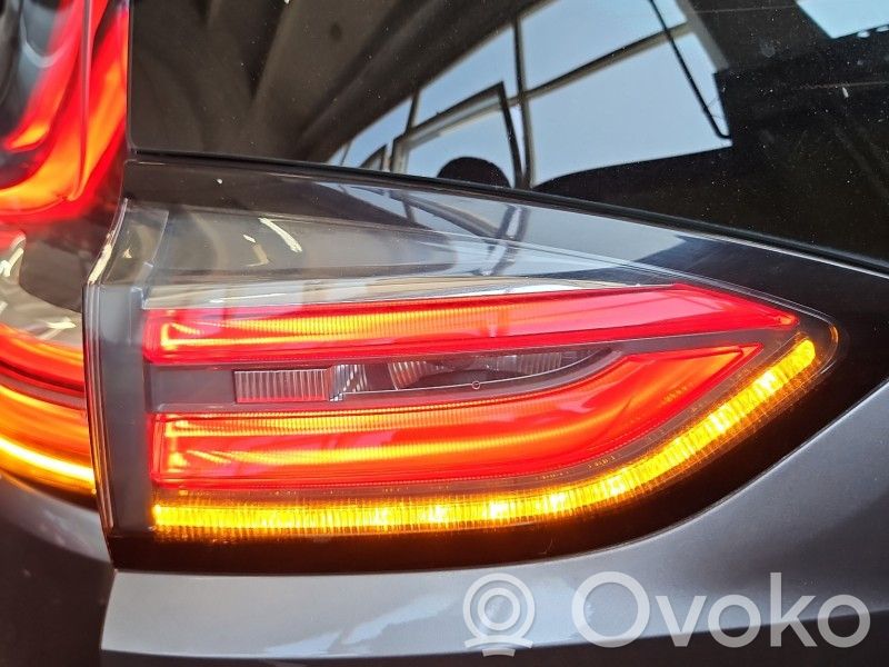 Renault Espace V (RFC) Aizmugurējais lukturis pārsegā 