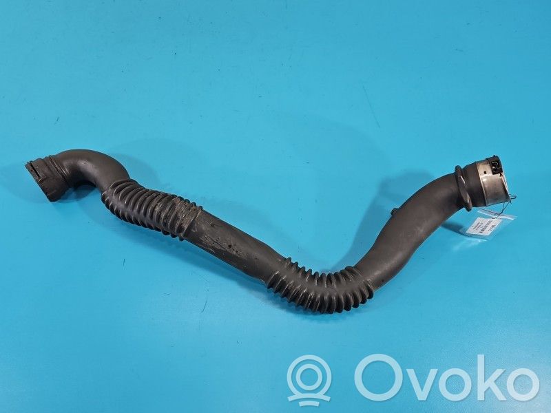 BMW 5 E60 E61 Välijäähdyttimen letku 