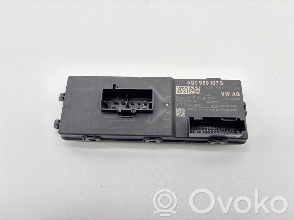 Audi Q3 F3 Tailgate/trunk control unit/module 