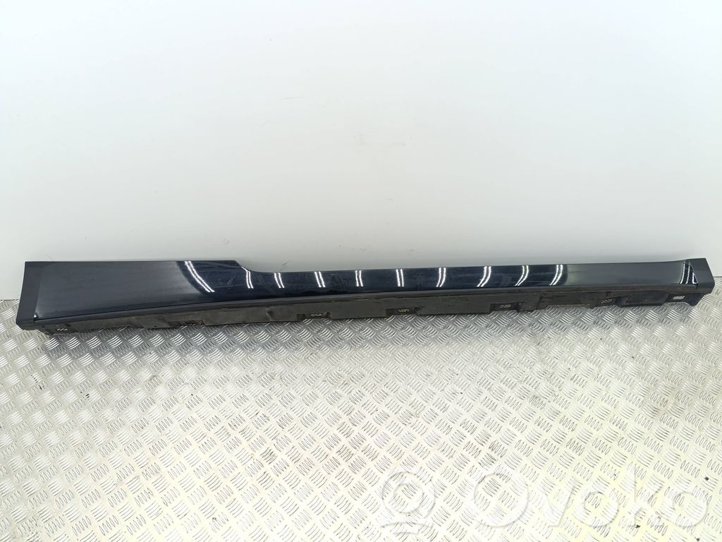 Audi A5 Sill 