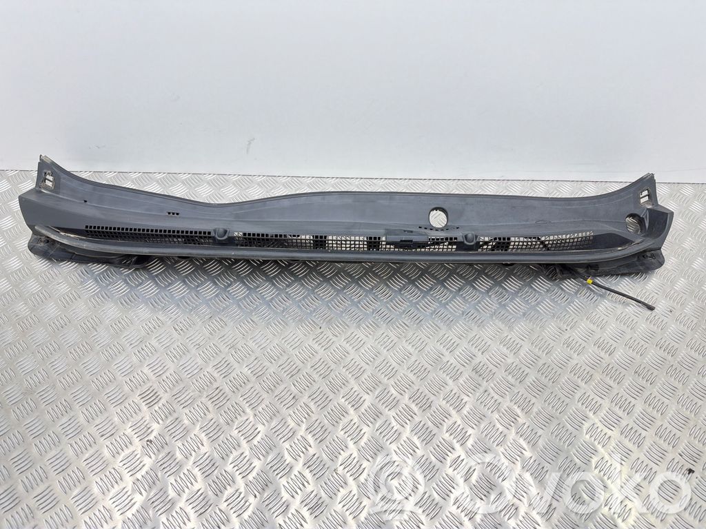 Wiper trim