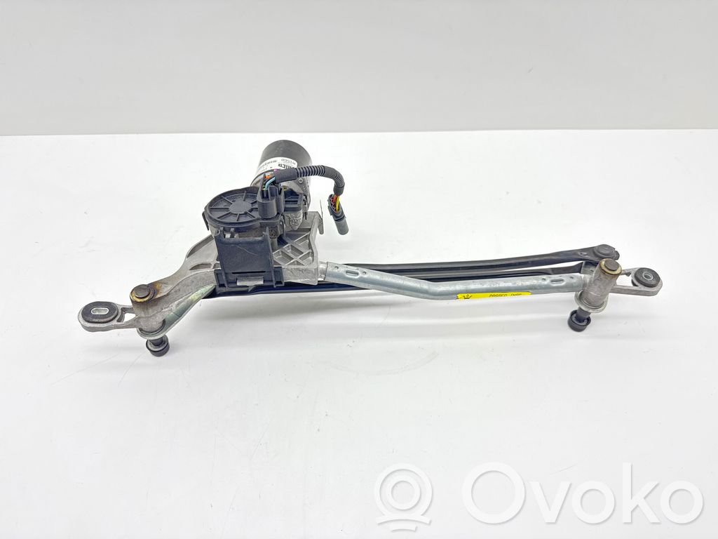 Maserati Ghibli Front wiper linkage and motor 