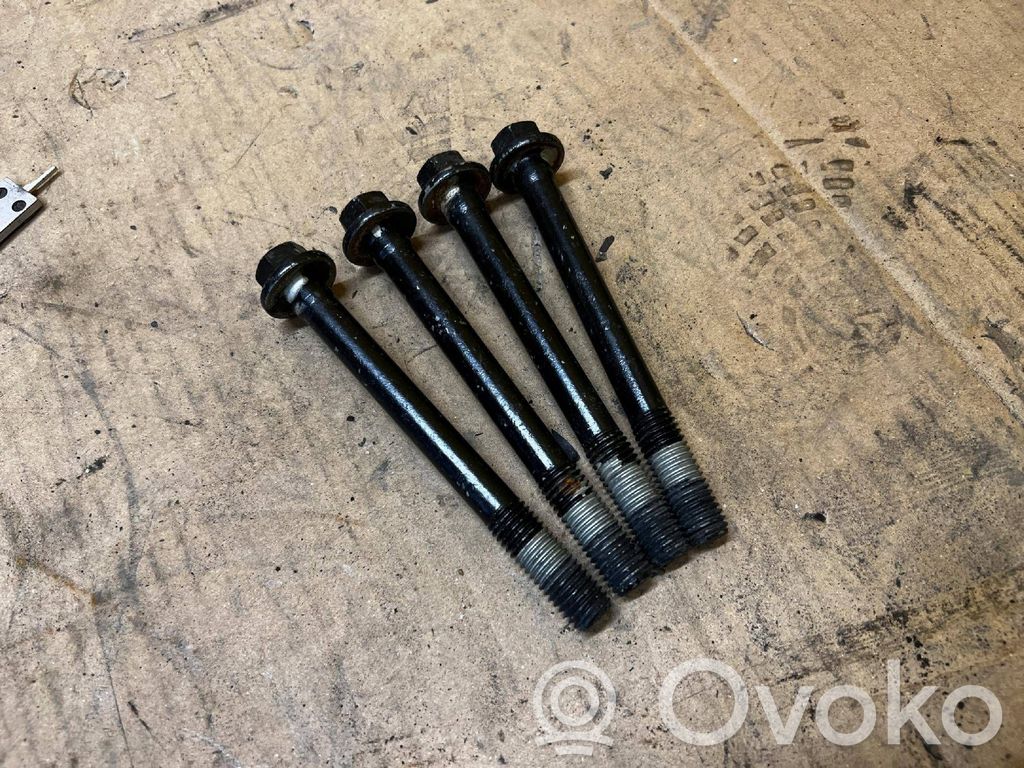 Nuts/bolts