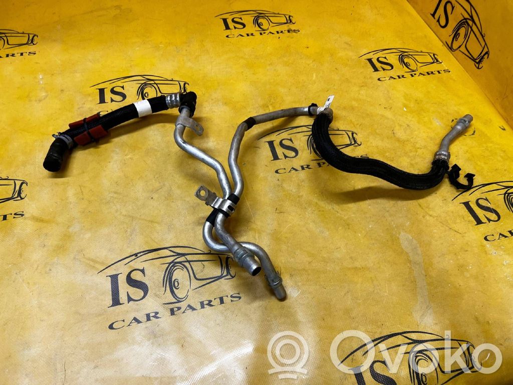 Ford Explorer VI Engine coolant pipe/hose 