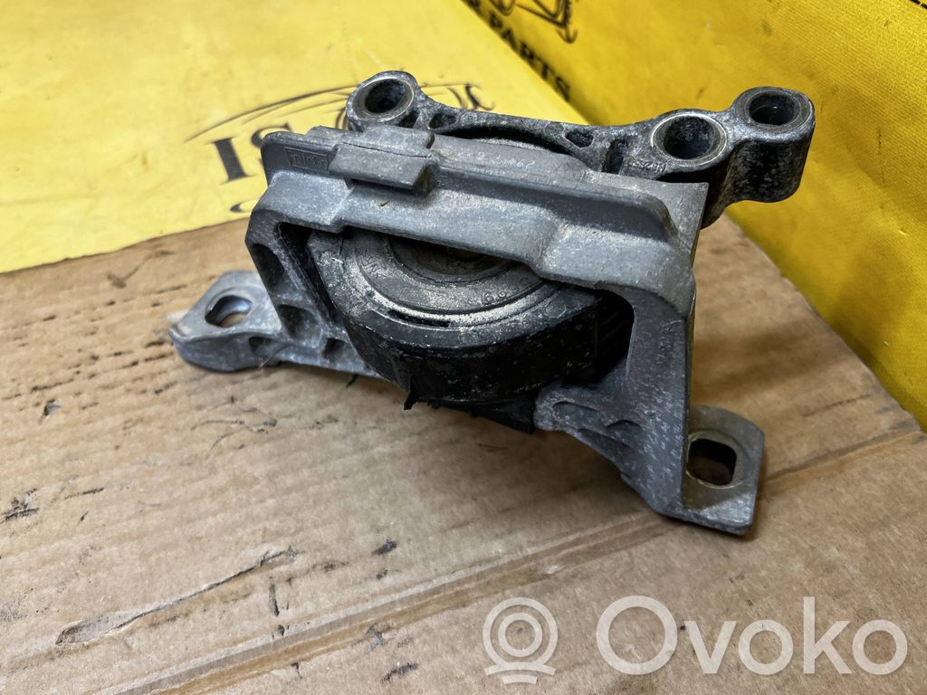 Ford Escape III Engine mount vacuum valve 