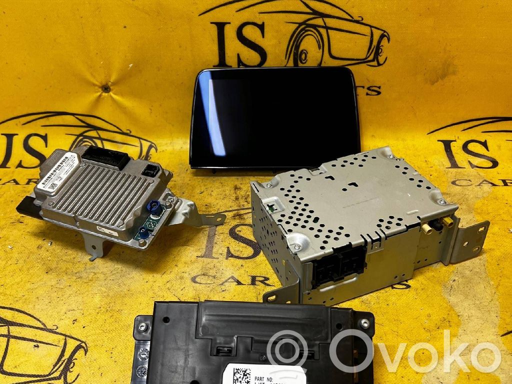 Ford Escape IV Radio/GPS head unit trim 