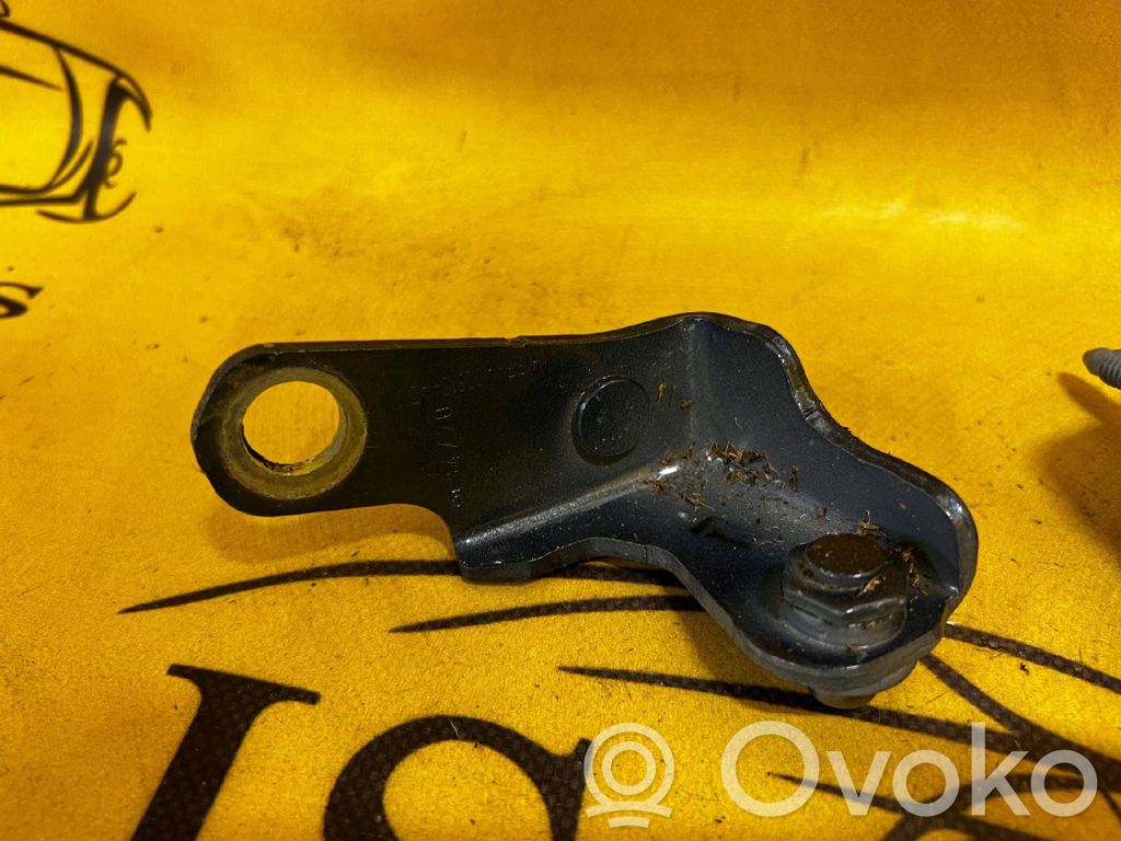 Ford Kuga III Front door lower hinge 