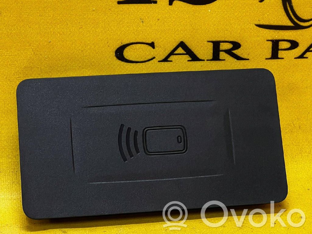 BMW X7 G07 Wireless charging module 