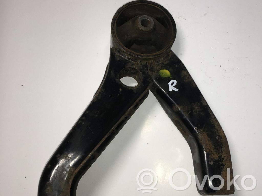 Engine mount bracket   MN184059