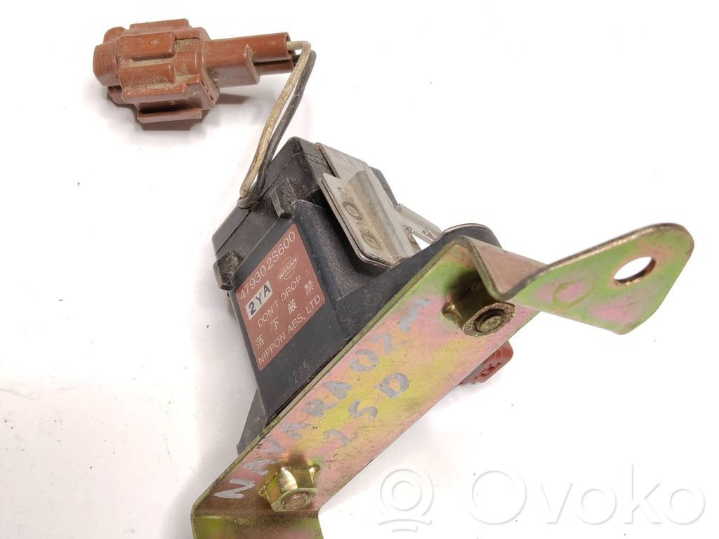 Nissan Navara D22 Sensor impacto/accidente para activar Airbag 