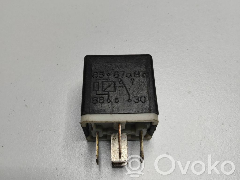 Land Rover Freelander 2 - LR2 Other relay 