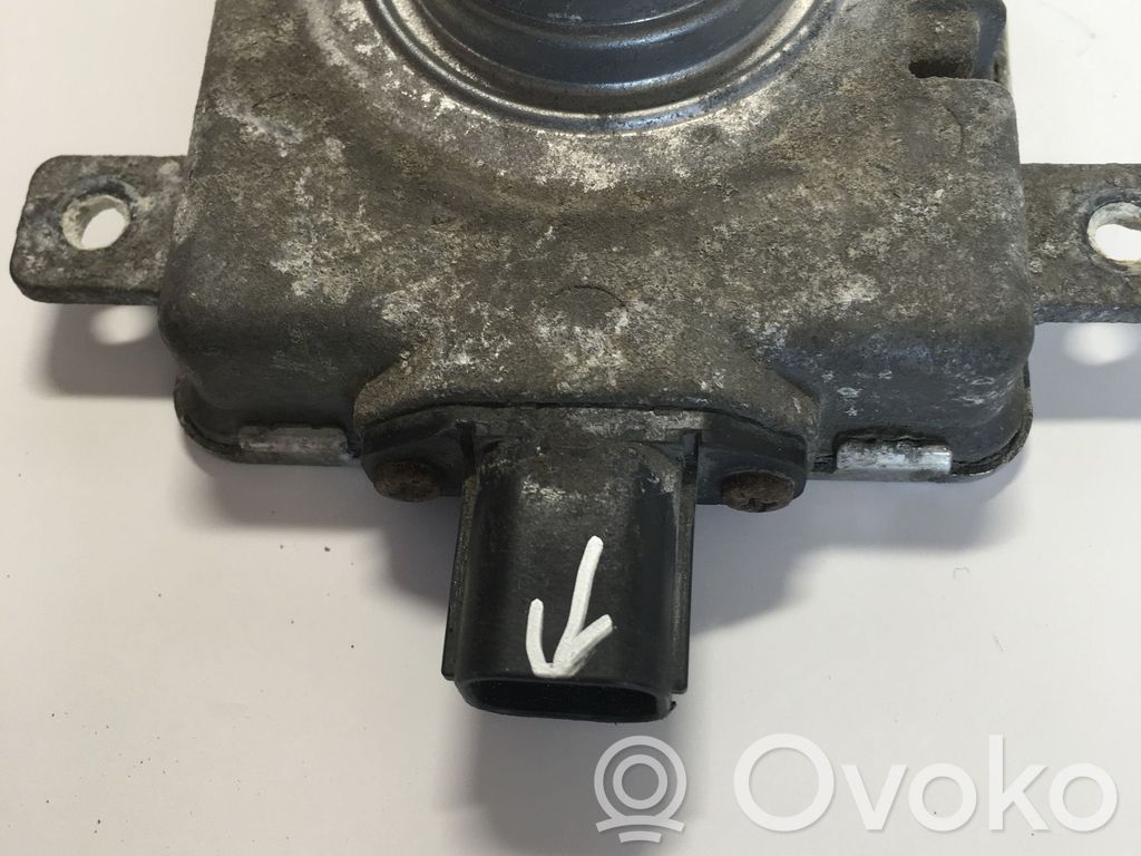 Mitsubishi Pajero Ksenona vadības bloks 