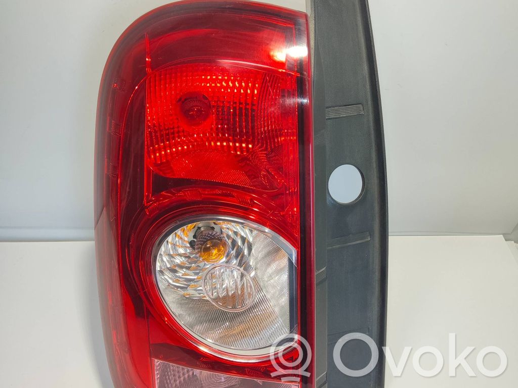 Dacia Duster Rear/tail lights 