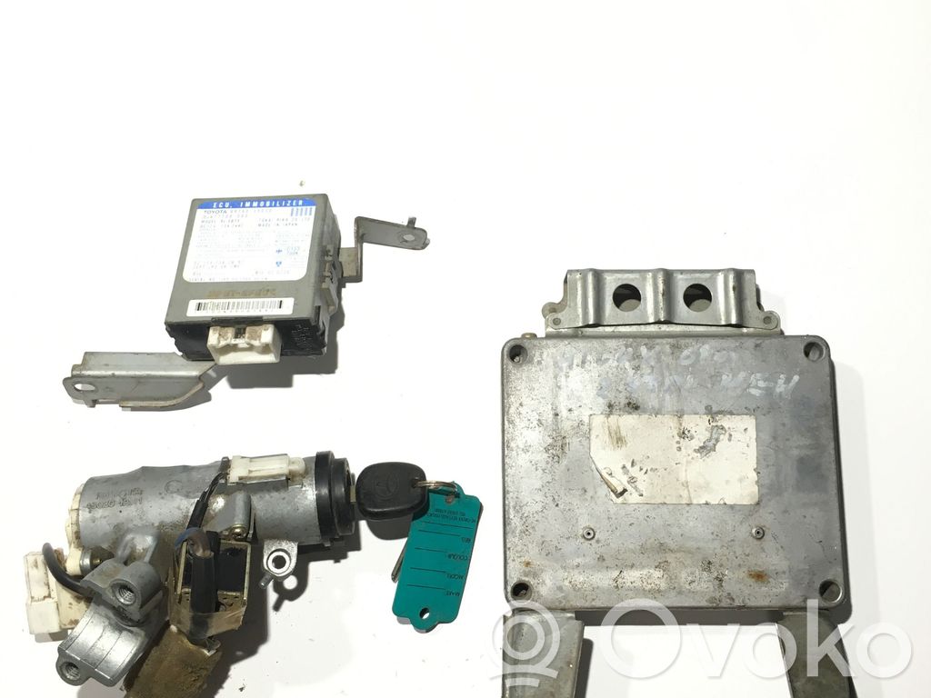 Toyota Hilux (N140, N150, N160, N170) Engine ECU kit and lock set 