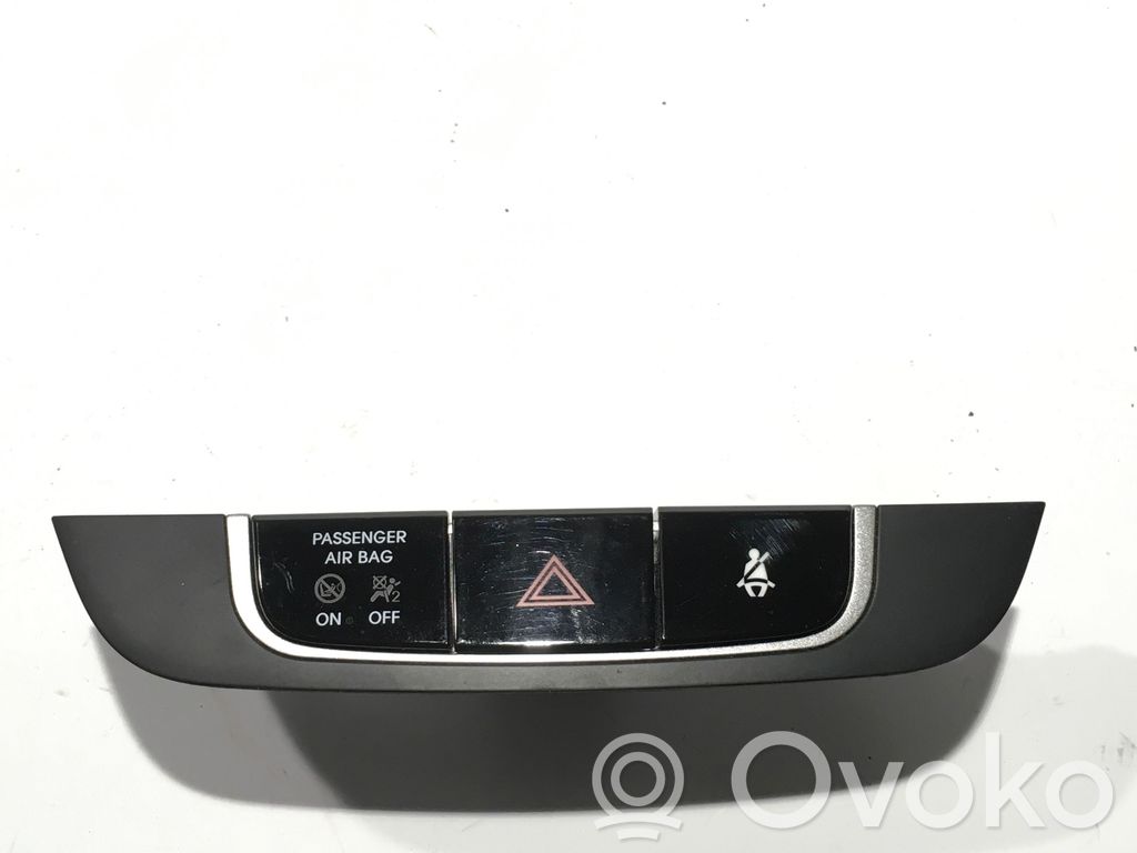 Hyundai ix35 Avarinių žibintų jungtukas 