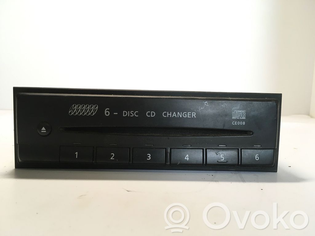 Nissan X-Trail T30 Zmieniarka płyt CD/DVD 