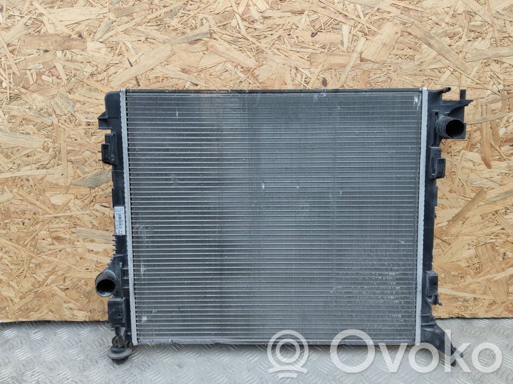 Nissan Qashqai Aušinimo skysčio radiatorius 