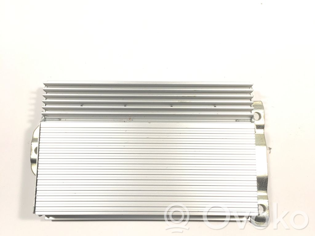 Dodge Nitro Sound amplifier 