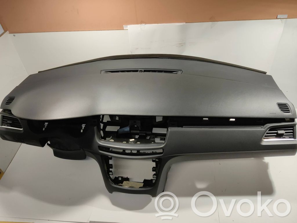 Peugeot 508 Panelė 