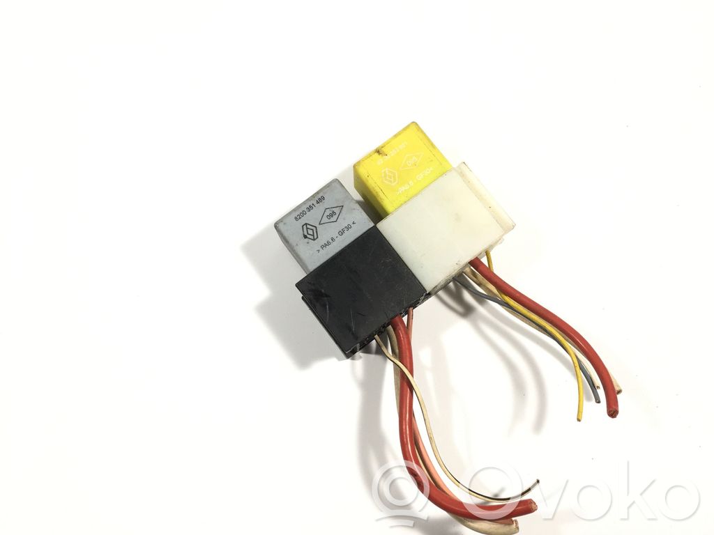 Módulo de fusible   8200351489,8200253921,20241077