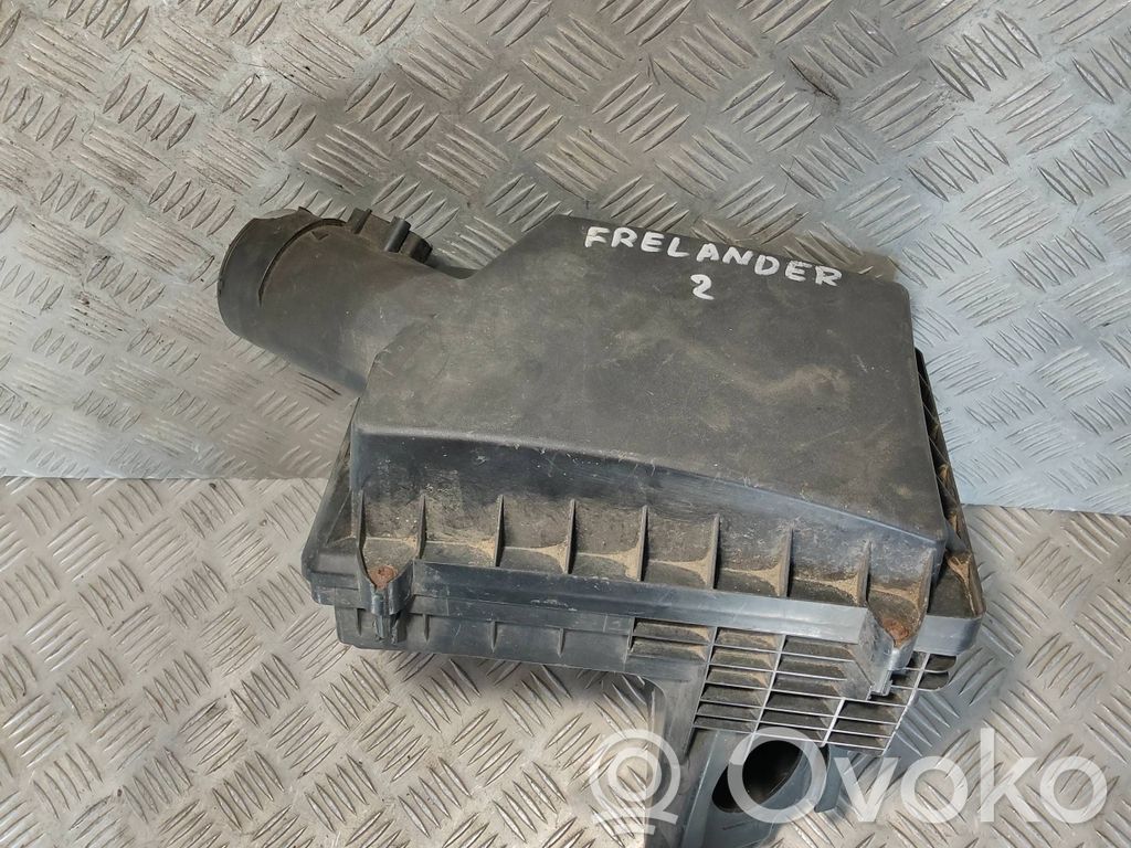 Land Rover Freelander 2 - LR2 Cutie filtru aer 