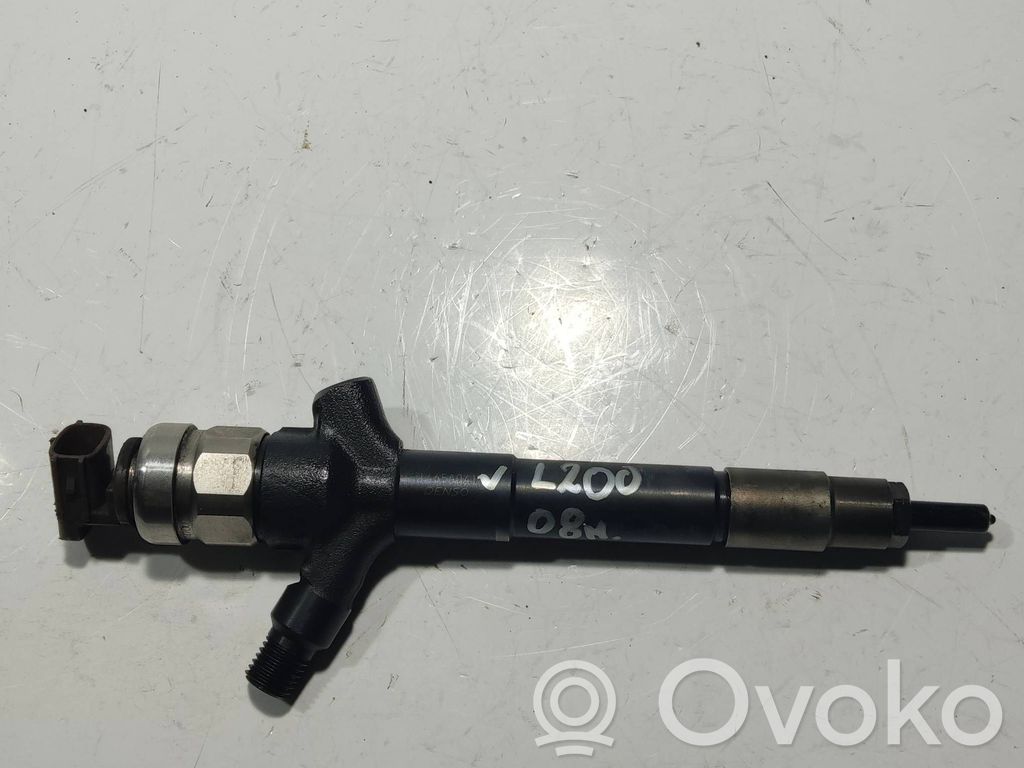 Inyector de combustible   1465A041,06H00070