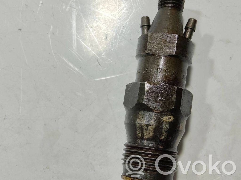 Inyector de combustible   17S42,285042