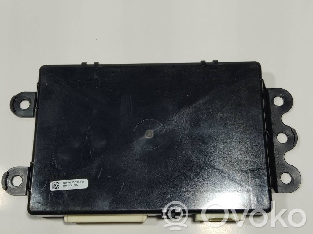Tesla Model S Suspension control unit/module 