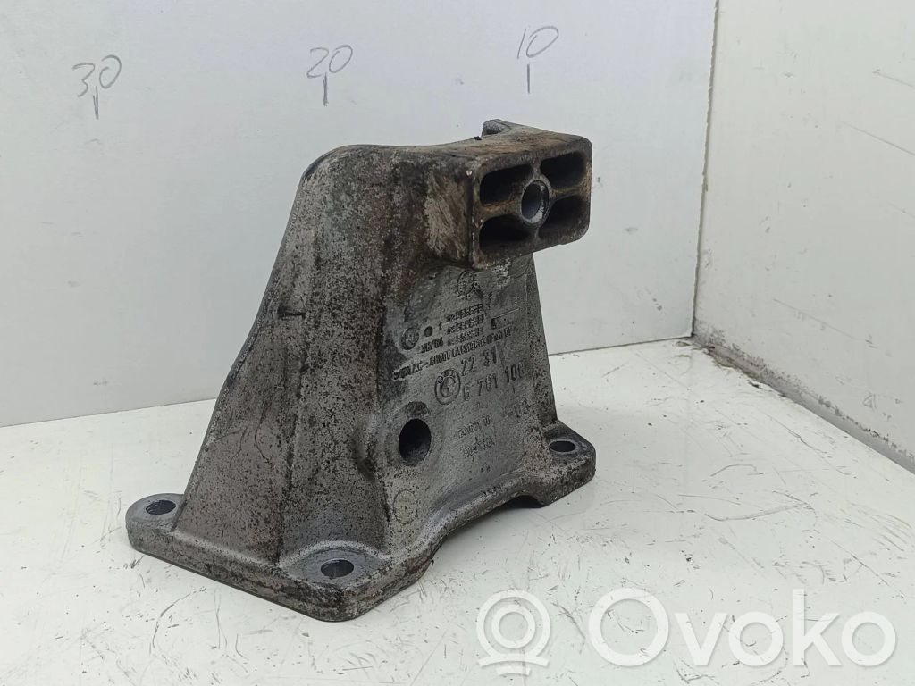 BMW 5 E60 E61 Gearbox mounting bracket 