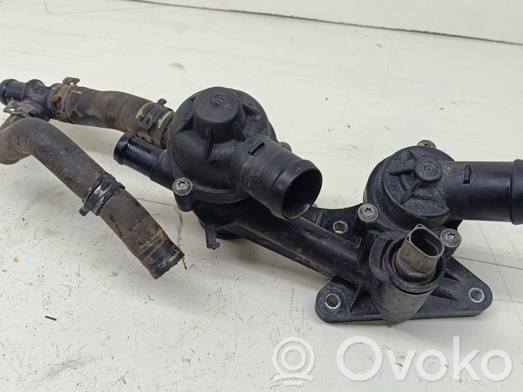 Volkswagen Golf VI Termostat / Obudowa termostatu 