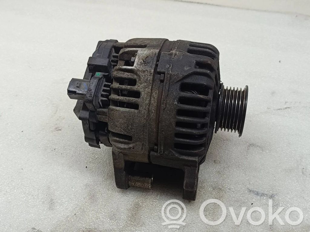 Volkswagen Golf V Ģenerators 