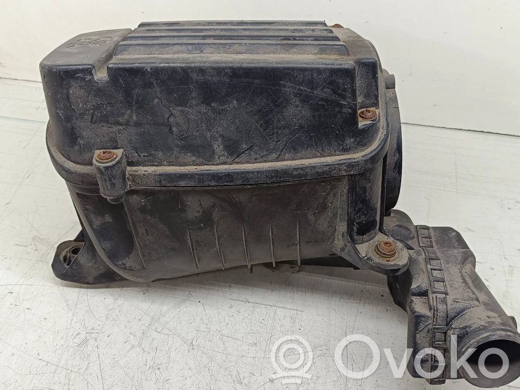 Volkswagen PASSAT B6 Luftfilterkasten 