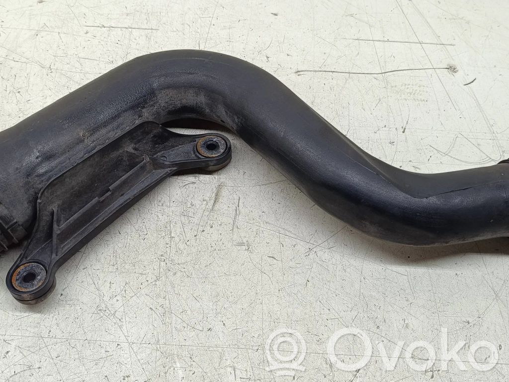 Volkswagen Touran I Intercooler hose/pipe 