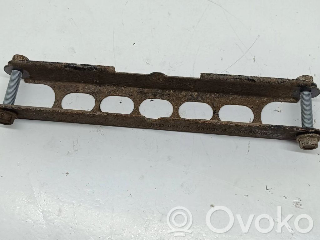 BMW 1 E81 E87 Cits aizmugures šasijas elements 