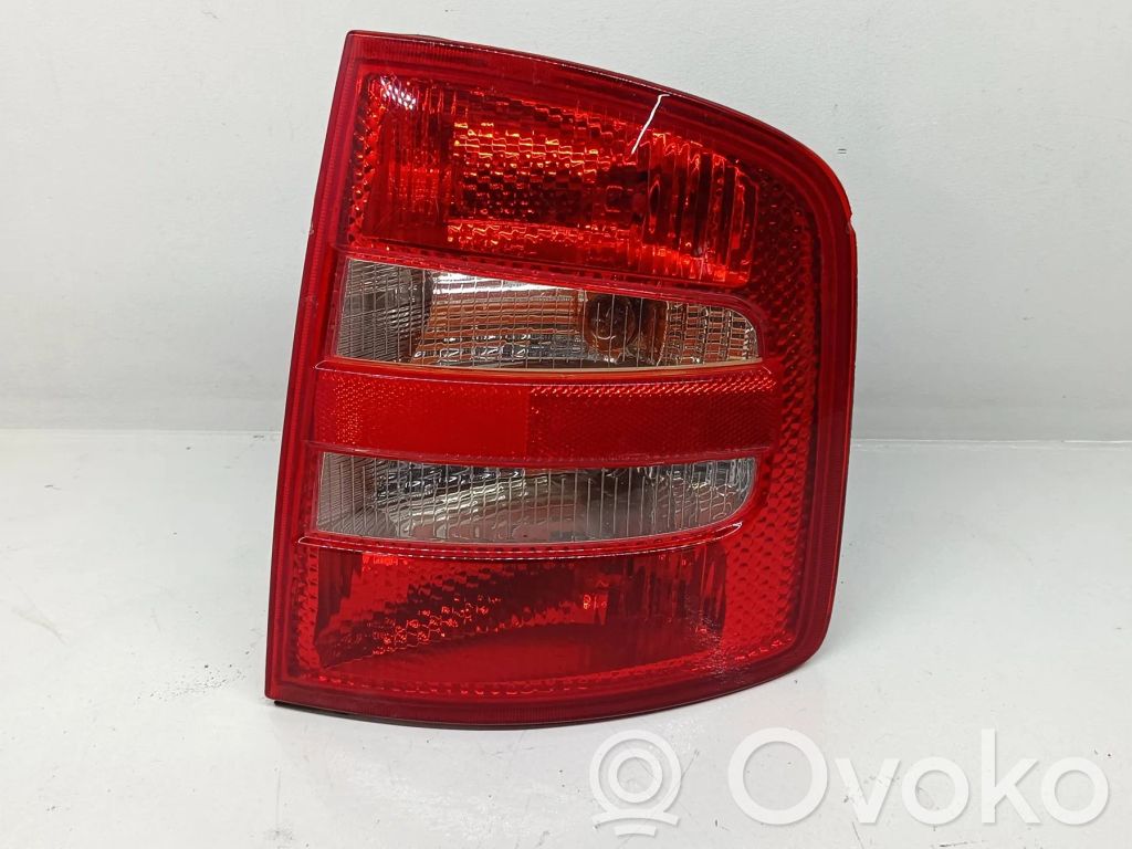 Skoda Fabia Mk1 (6Y) Lampă spate în caroserie 