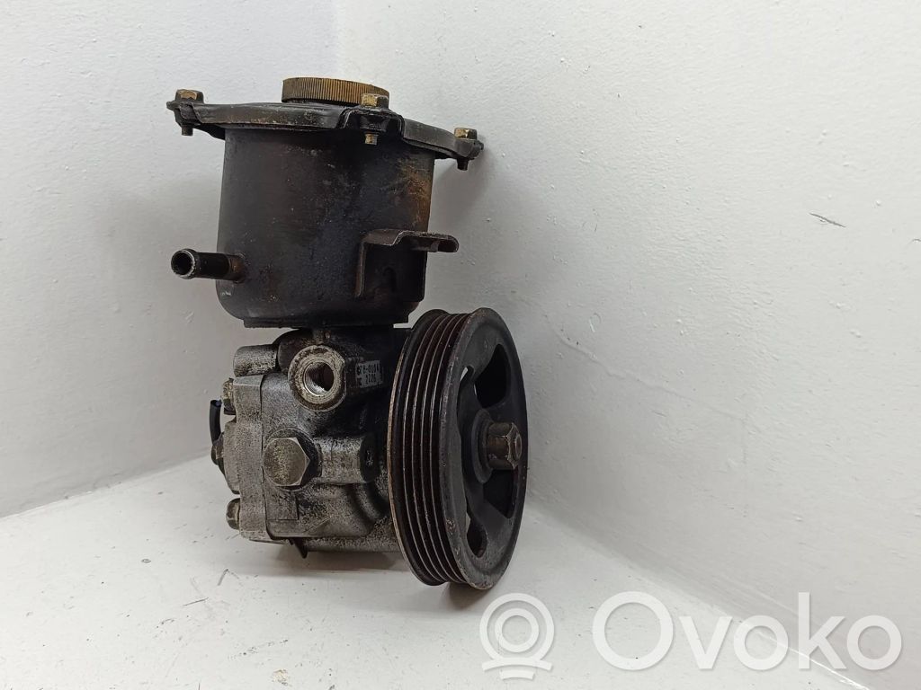Subaru Outback Ohjaustehostimen pumppu 