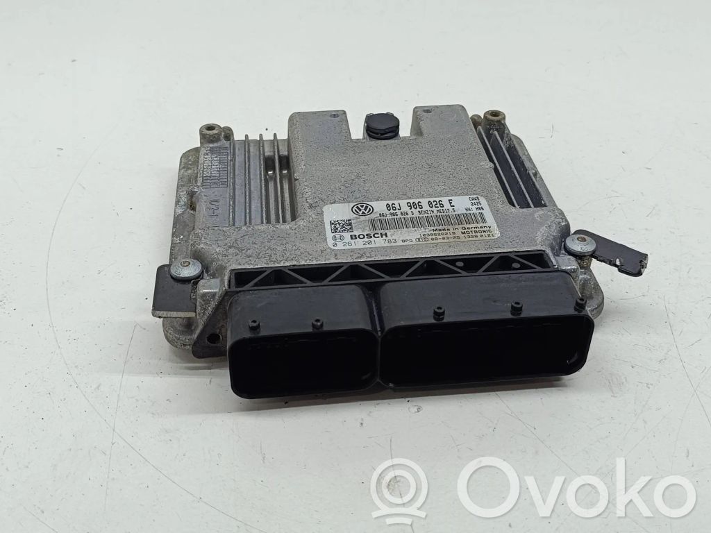 Volkswagen PASSAT B6 Engine control unit/module 