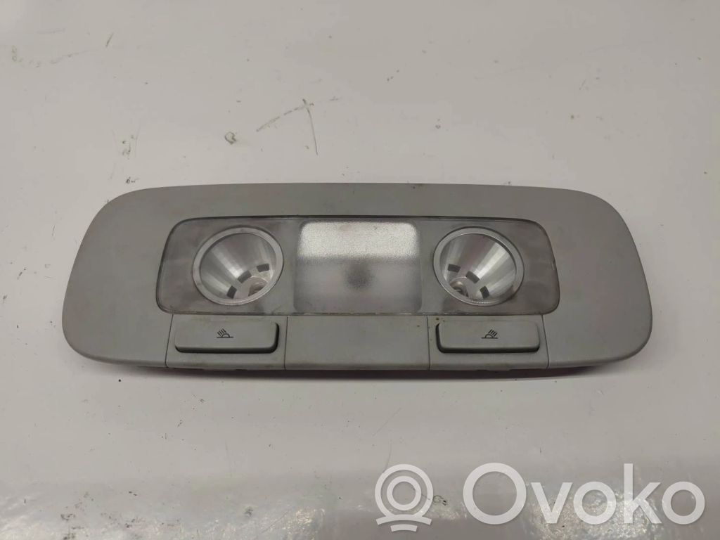 Volkswagen Golf V Rear seat light 
