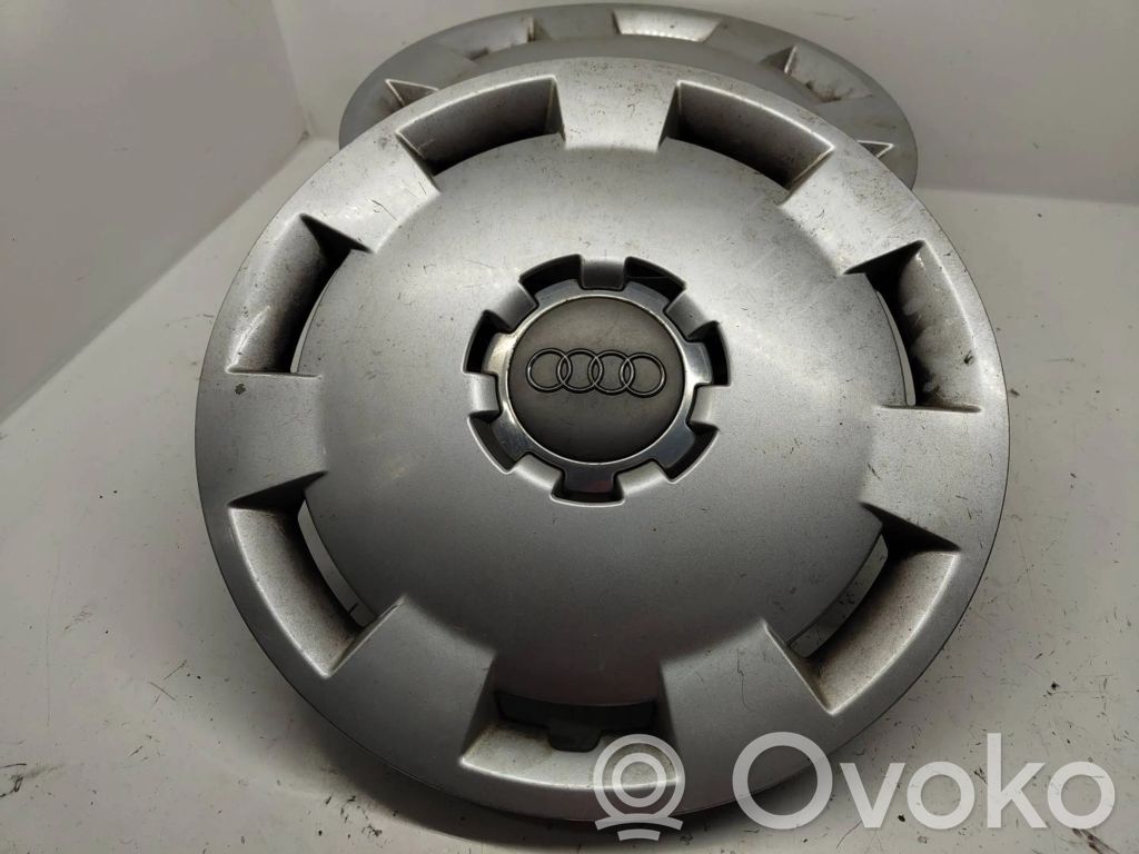 Audi A3 S3 8L R15-pölykapseli 