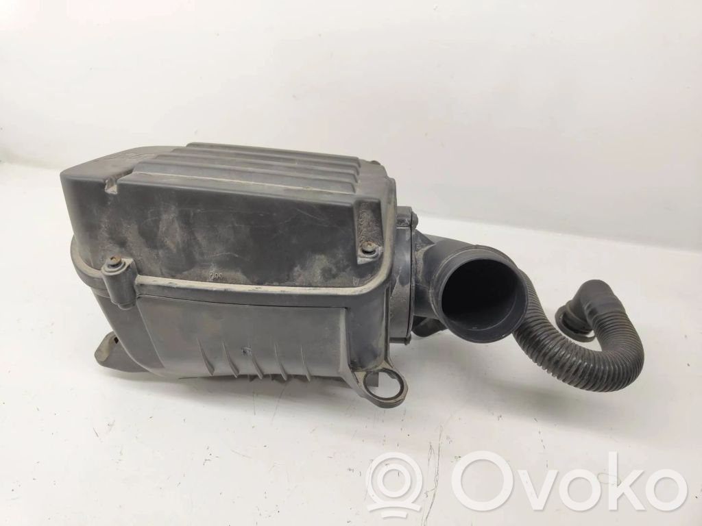 Volkswagen Golf VI Cutie filtru aer 