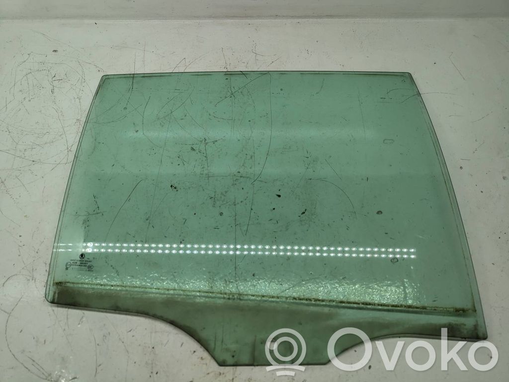 Skoda Fabia Mk1 (6Y) Takaoven ikkunalasi 