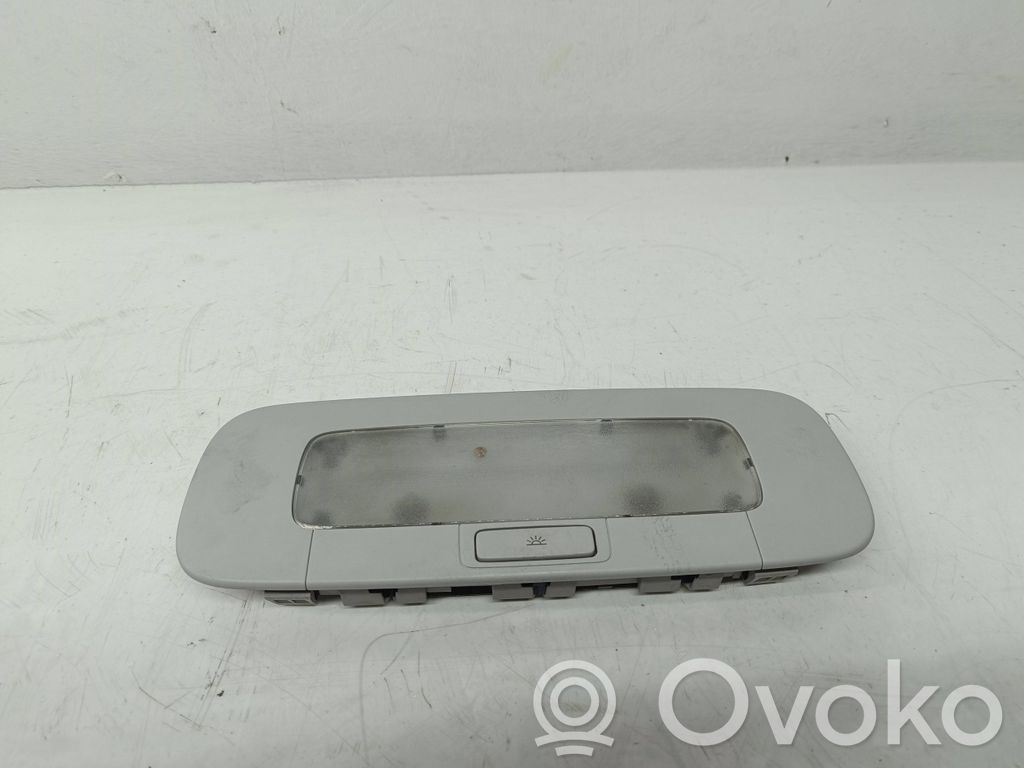 Volkswagen Golf V Lampka podsufitki tylna 