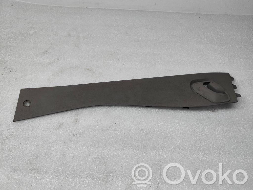 Volvo XC70 Moldura del cinturón 