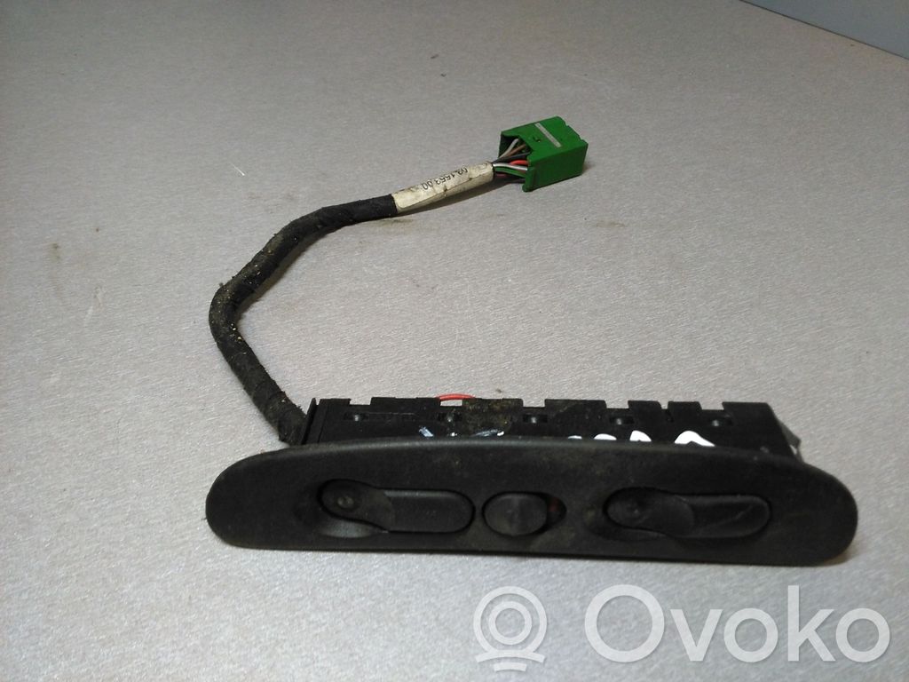 Opel Vectra B Electric window control switch 