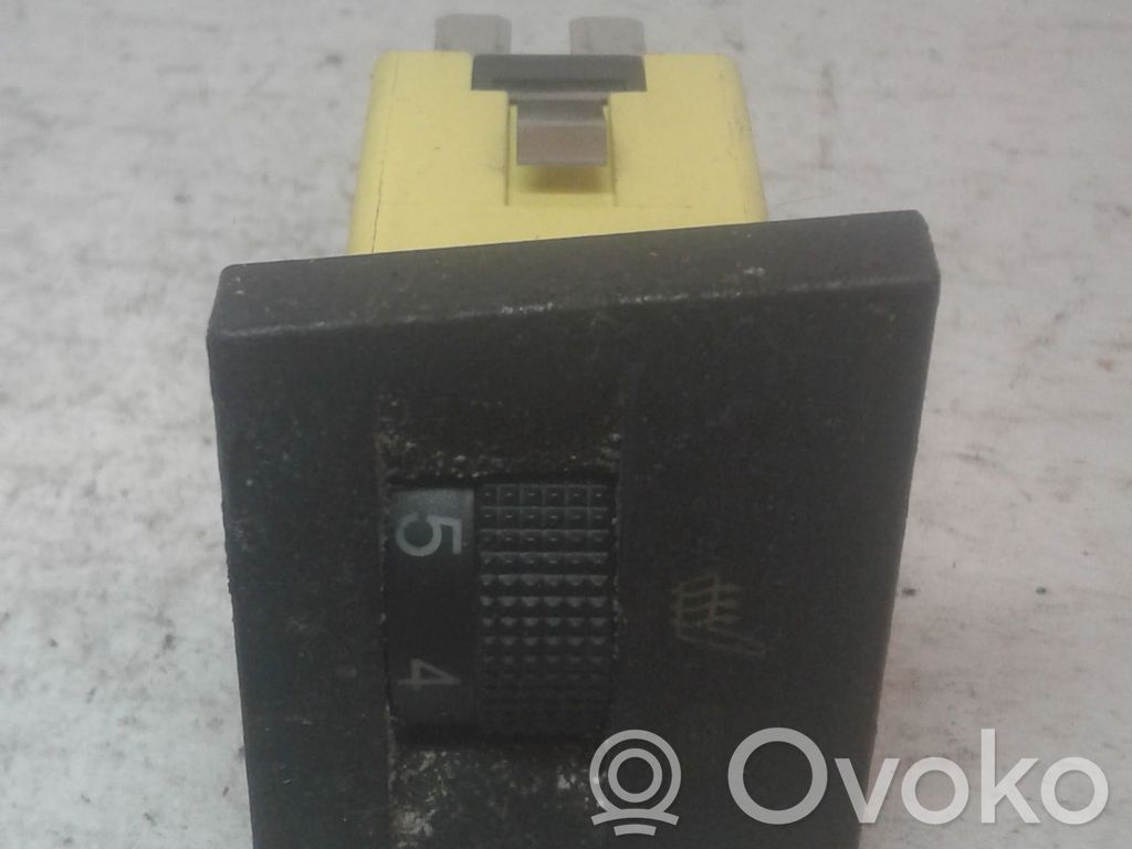Opel Omega B2 Seat heating switch 