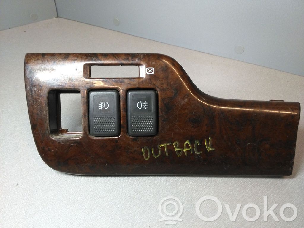 Fog light switch