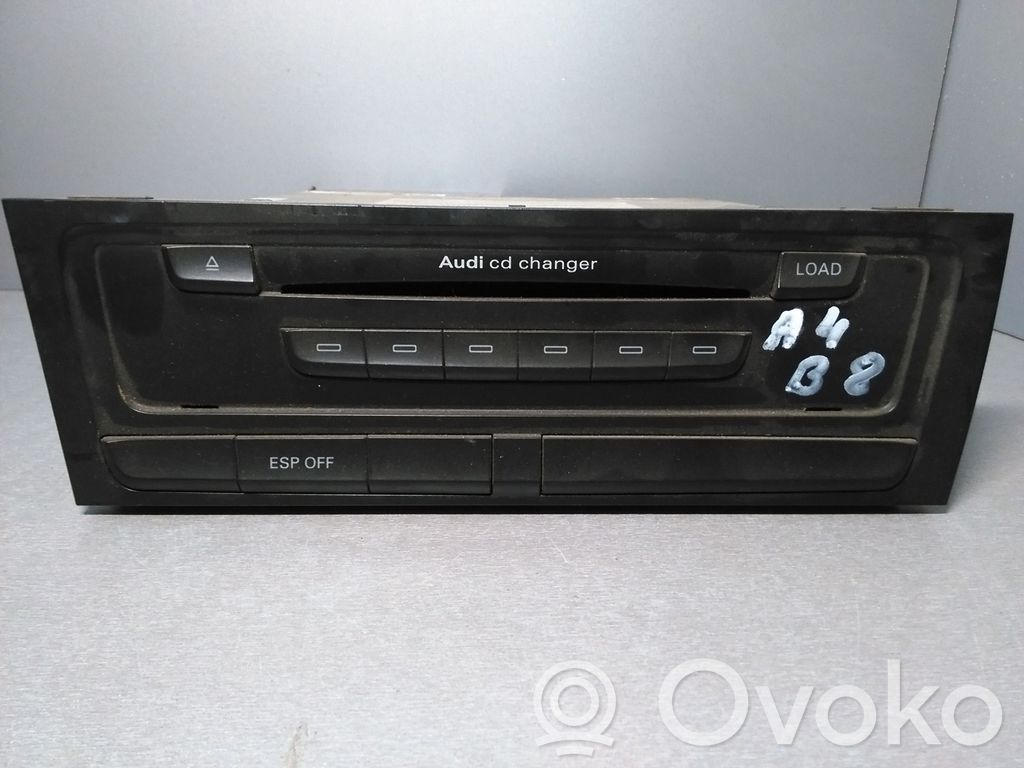 Audi A4 S4 B8 8K Radio/CD/DVD/GPS head unit 